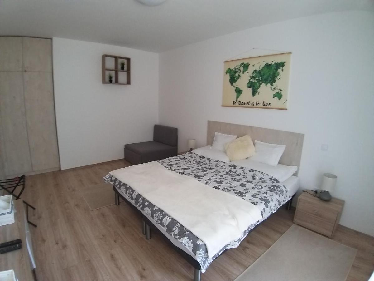 Helios Apartman Szeged Daire Dış mekan fotoğraf