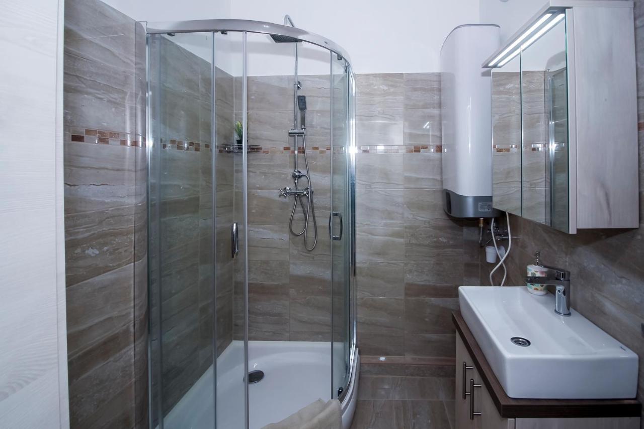 Helios Apartman Szeged Daire Dış mekan fotoğraf
